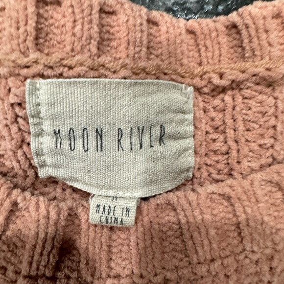 Cropped Knit Pink Sweater - Picture 3 of 3